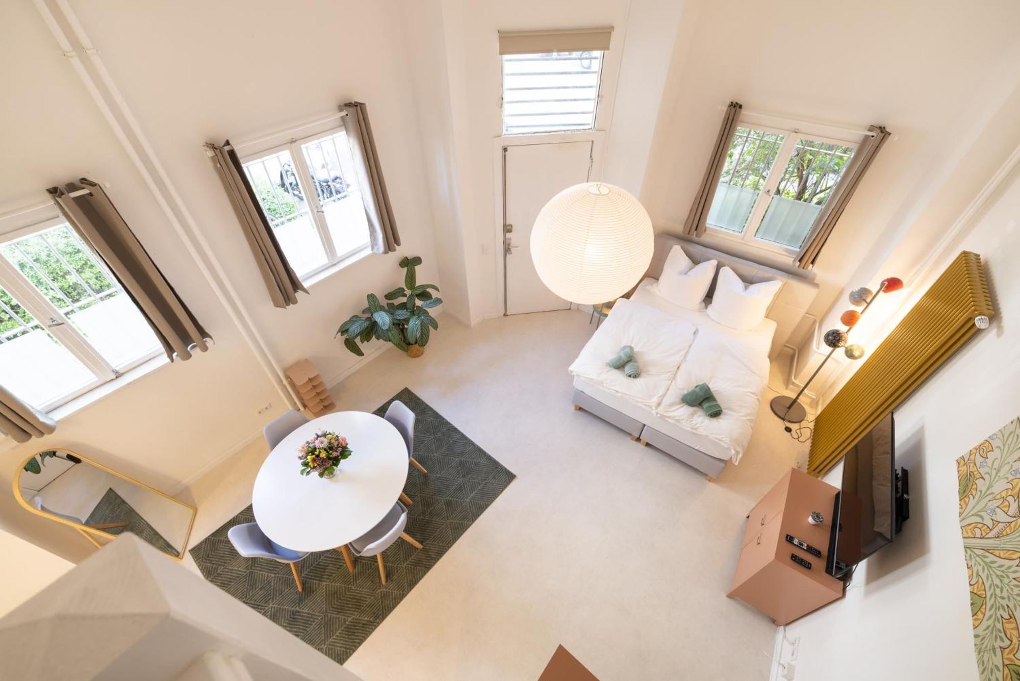 Great 1-room Loft Apartment
